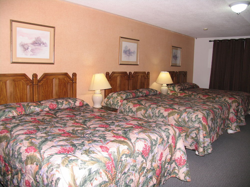 Seven Oakes Motel | Kingston | Ontario | Canada 1