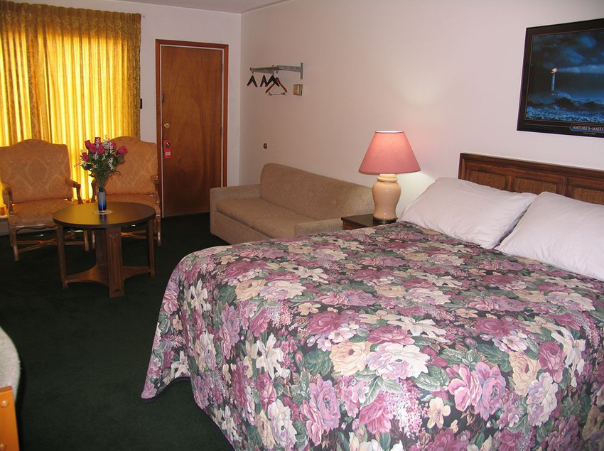 Seven Oakes Motel | Kingston | Ontario | Canada 15