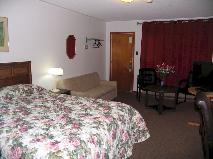 Seven Oakes Motel | Kingston | Ontario | Canada 19