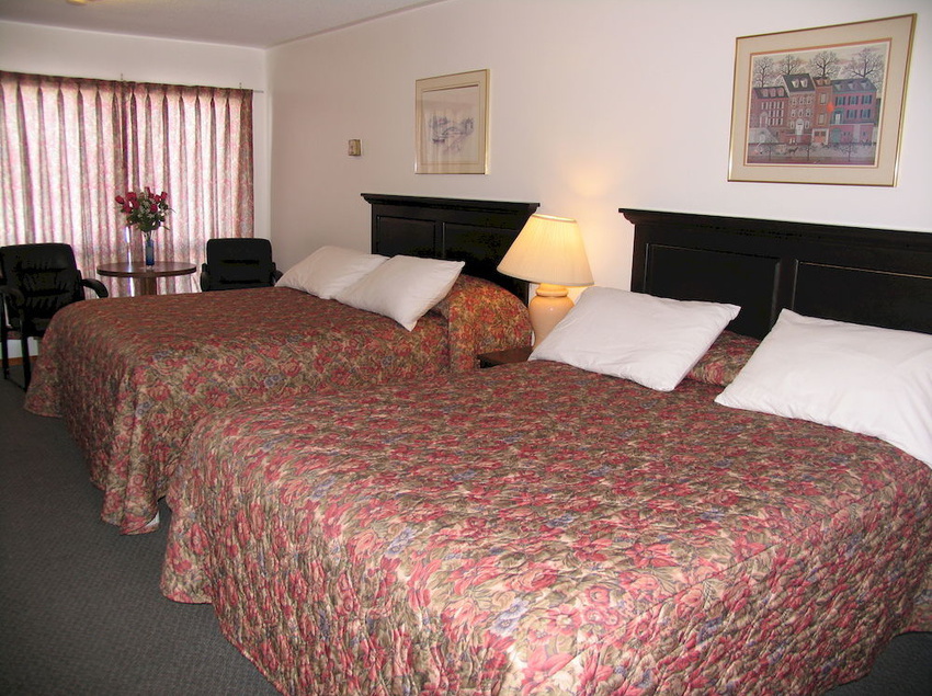 Seven Oakes Motel | Kingston | Ontario | Canada 4