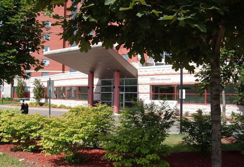 Seneca College Residence Newnham Campus