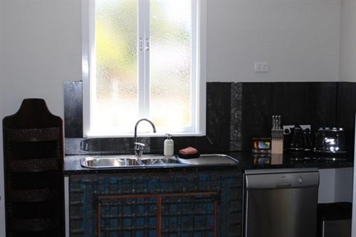 Hotel Five 3 Five Beachside Barracks | Hervey Bay | Queensland | Australia 16