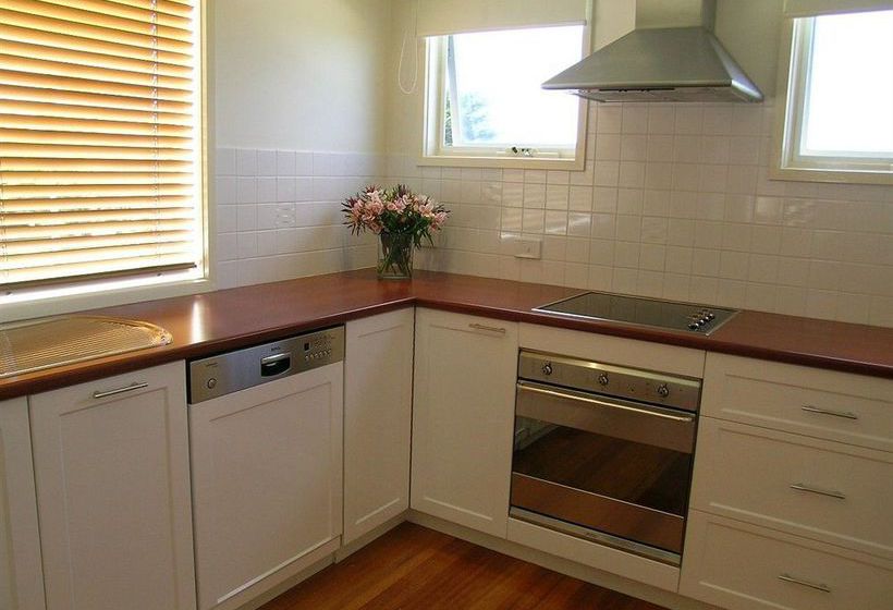 Hotel Rayville Boat Houses | Apollo Bay | Victoria | Australia 5