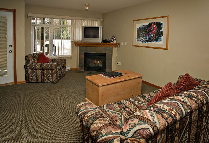 Hotel Stoney Creek Lagoons | Whistler | British Columbia | Canada 2