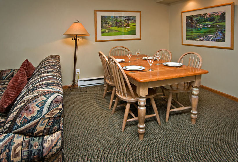 Hotel Stoney Creek Lagoons | Whistler | British Columbia | Canada 4