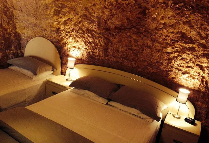 The Lookout Cave Underground Motel | Coober Pedy | South Australia | Australia 1