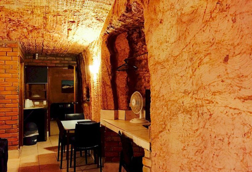 The Lookout Cave Underground Motel | Coober Pedy | South Australia | Australia 13
