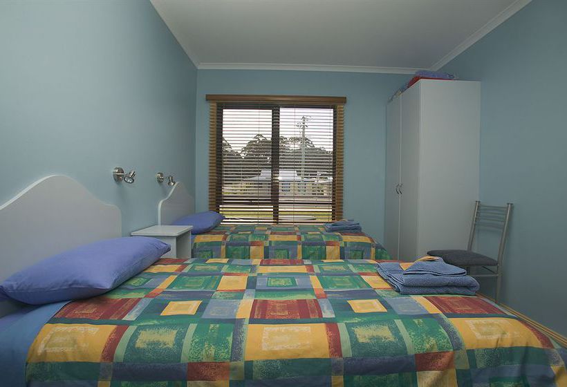 Strahan Bungalows | Strahan | Tasmania | Australia 2