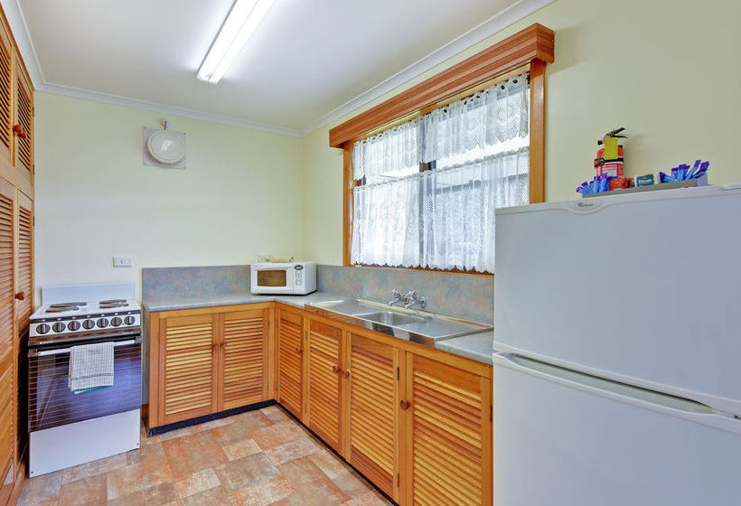 Sharonlee Strahan Villas | Strahan | Tasmania | Australia 13