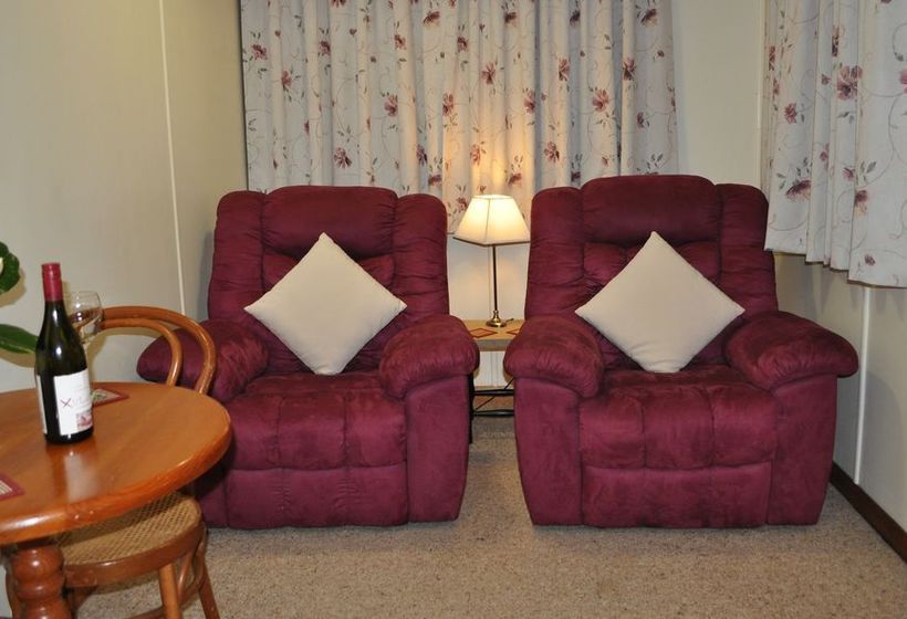 Sharonlee Strahan Villas | Strahan | Tasmania | Australia 2