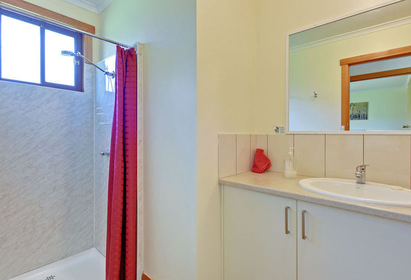 Sharonlee Strahan Villas | Strahan | Tasmania | Australia 4