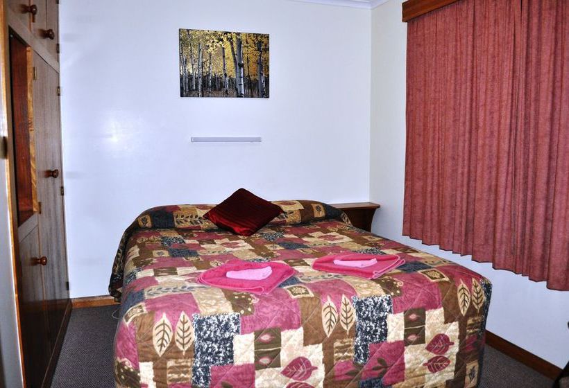 Sharonlee Strahan Villas | Strahan | Tasmania | Australia 6