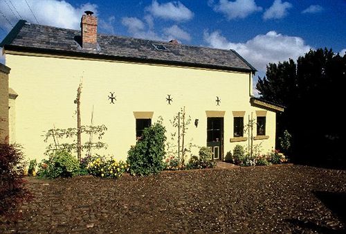 Hotel Corinda's Cottages | Hobart | Tasmania | Australia 1