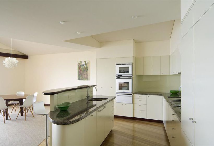 Hotel Beach Suites Byron Bay