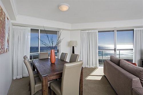 Hotel Points North Apartments | Gold Coast  | Queensland | Australia 8
