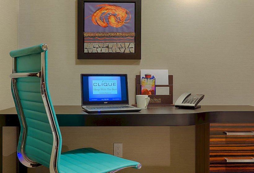 Hotel Clique Calgary Airport | Calgary | Alberta | Canada 8