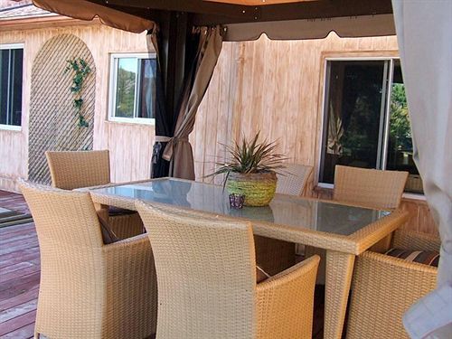 Pension Auberge Prema Shanti | Val David | Quebec | Canada 19