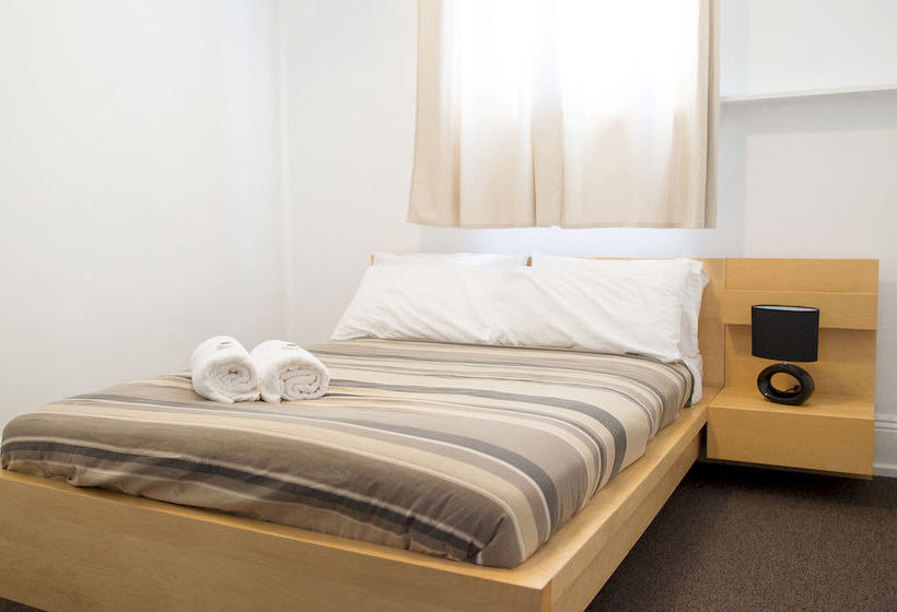 Hotel Nomads St. Kilda Hostel