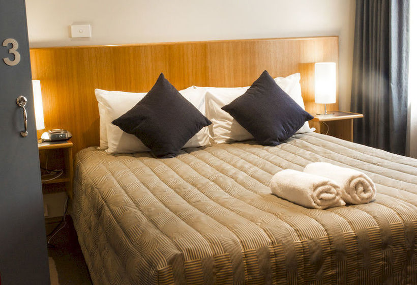 Central Cafe Bar Hotel Hobart | Hobart | Tasmania | Australia 4