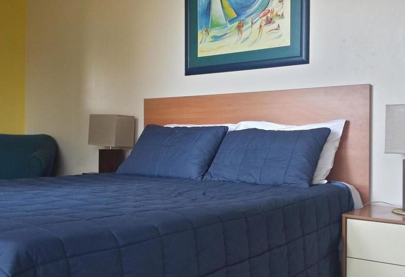 Hotel Wyuna Beachfront Apartments | Burleigh Heads | Queensland | Australia 19