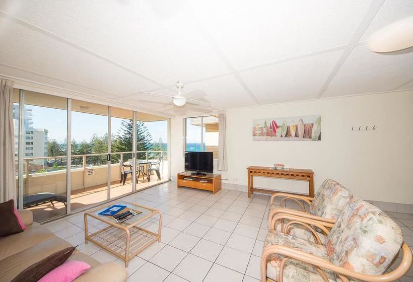 Hotel Wyuna Beachfront Apartments | Burleigh Heads | Queensland | Australia 20