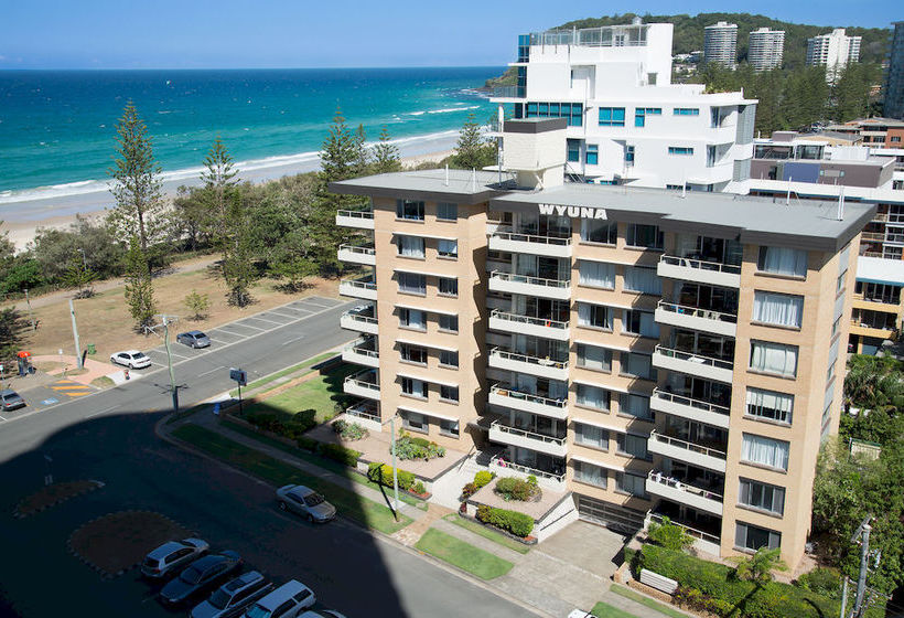 Hotel Wyuna Beachfront Apartments | Burleigh Heads | Queensland | Australia 3