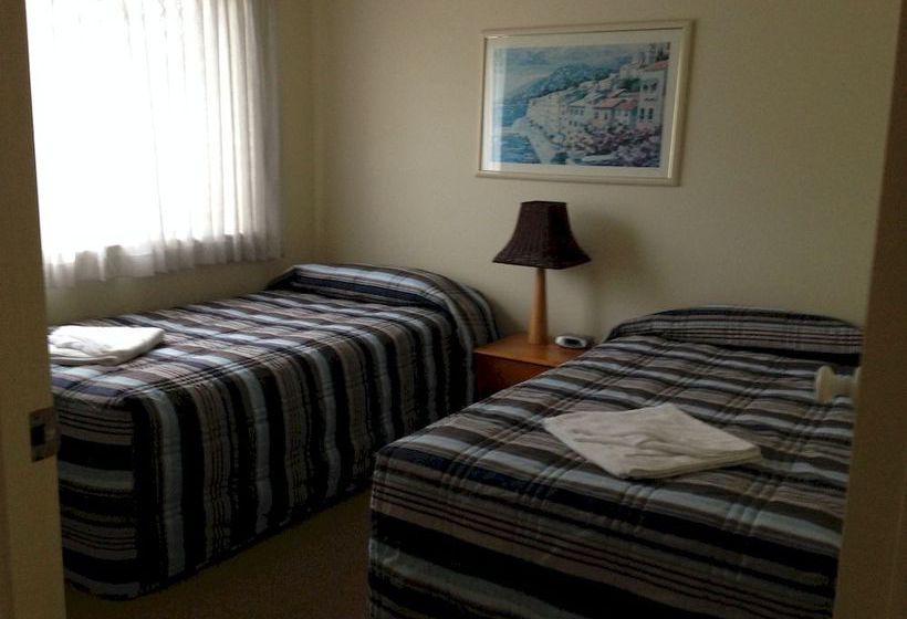 Reflections Holiday Apartments