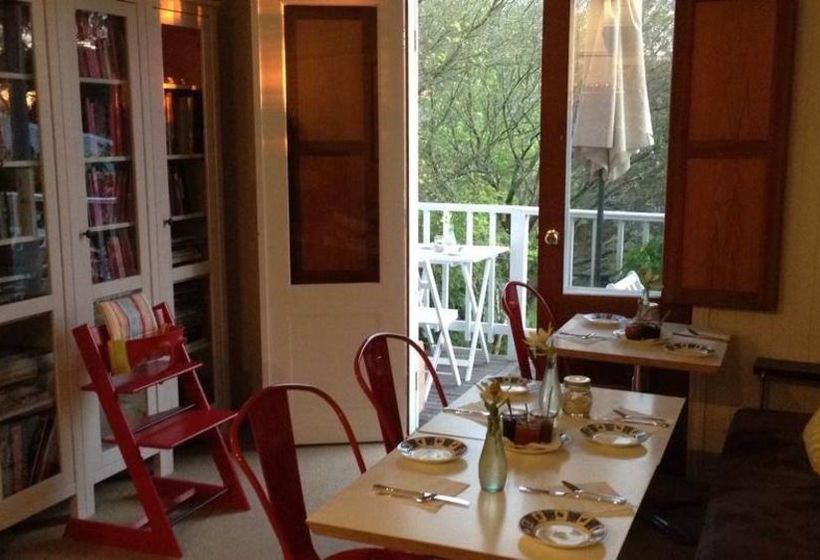 Hotel La Perouse Bed & Breakfast Lorne | Lorne | Victoria | Australia 9