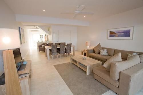 Hotel Noosa Entrance Waterfront Resort | Noosaville | Queensland | Australia 11