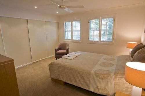 Hotel Noosa Entrance Waterfront Resort | Noosaville | Queensland | Australia 4