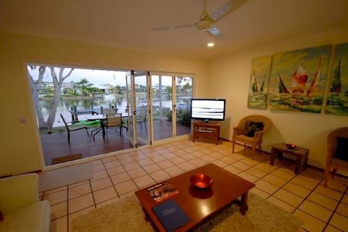 Hotel Noosa Entrance Waterfront Resort | Noosaville | Queensland | Australia 9