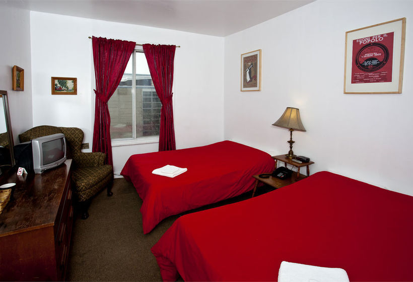 Pensione Popolo | Montreal | Quebec | Canada 11