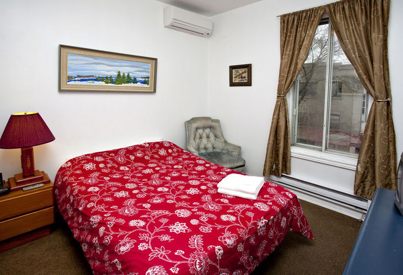 Pensione Popolo | Montreal | Quebec | Canada 2