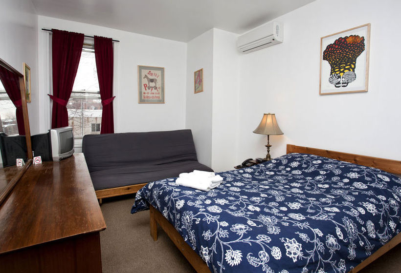 Pensione Popolo | Montreal | Quebec | Canada 4