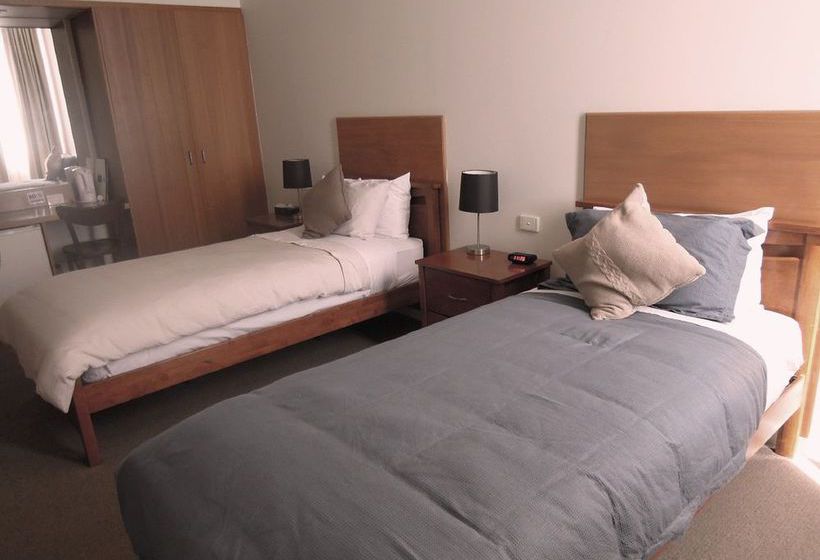 Hotel The Plough | Footscray | Victoria | Australia 11