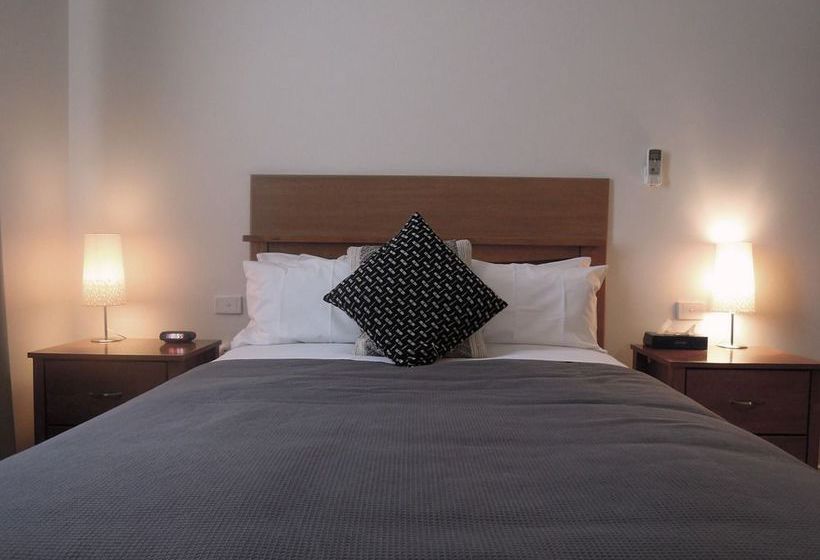 Hotel The Plough | Footscray | Victoria | Australia 2