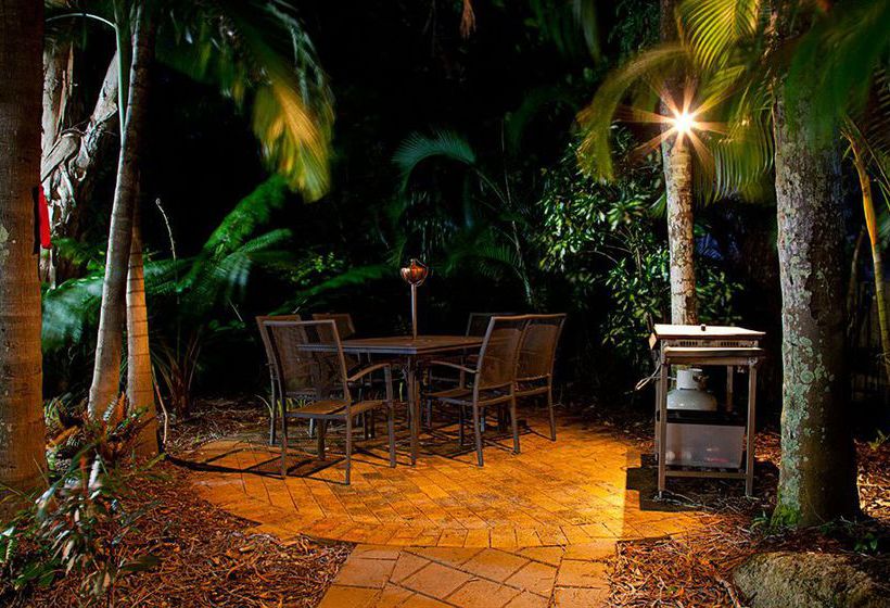 The York Beachfront Holiday Apartments | Yorkeys Knob | Queensland | Australia 10