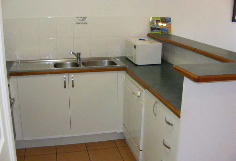 The York Beachfront Holiday Apartments | Yorkeys Knob | Queensland | Australia 15