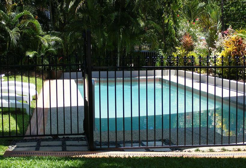 The York Beachfront Holiday Apartments | Yorkeys Knob | Queensland | Australia 17