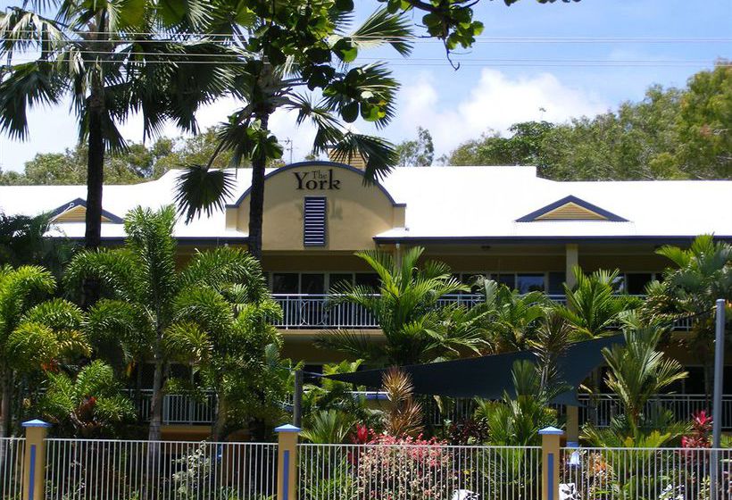 The York Beachfront Holiday Apartments | Yorkeys Knob | Queensland | Australia 18