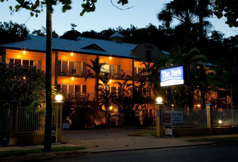 The York Beachfront Holiday Apartments | Yorkeys Knob | Queensland | Australia 19