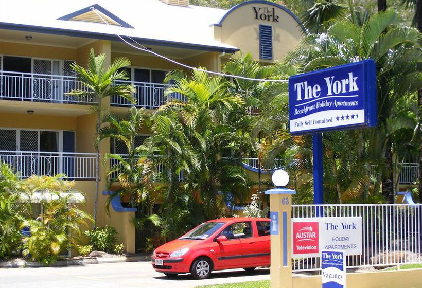 The York Beachfront Holiday Apartments | Yorkeys Knob | Queensland | Australia 3