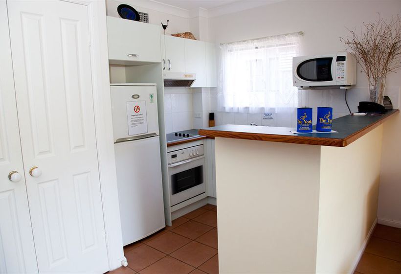 The York Beachfront Holiday Apartments | Yorkeys Knob | Queensland | Australia 4