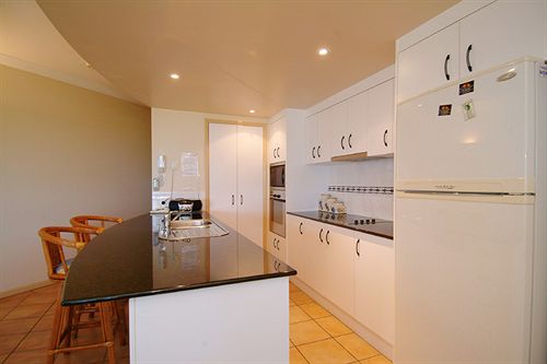 Mediterranean Beachfront Apartments | Yorkeys Knob | Queensland | Australia 11