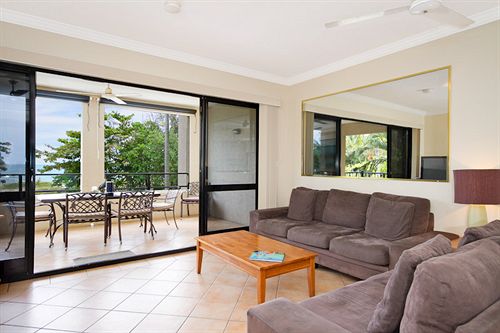 Mediterranean Beachfront Apartments | Yorkeys Knob | Queensland | Australia 18