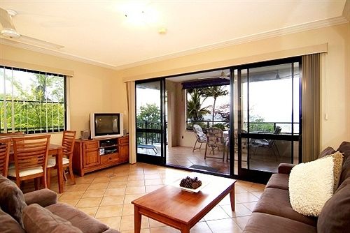 Mediterranean Beachfront Apartments | Yorkeys Knob | Queensland | Australia 3