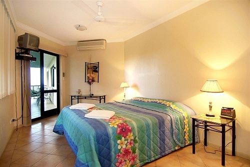 Mediterranean Beachfront Apartments | Yorkeys Knob | Queensland | Australia 4