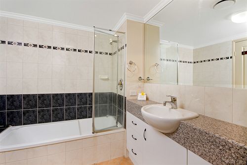 Mediterranean Beachfront Apartments | Yorkeys Knob | Queensland | Australia 9