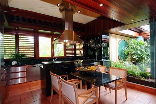 Hotel 17 Wharf Street | Port Douglas | Queensland | Australia 4