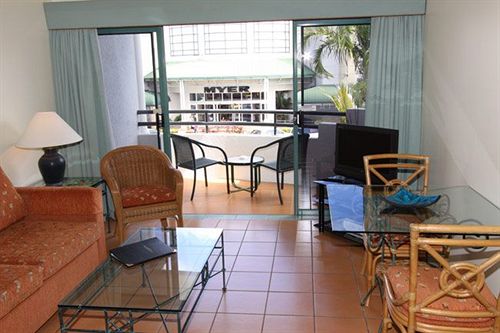 Mid City Luxury Suites | Cairns | Queensland | Australia 3